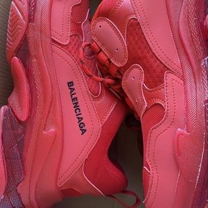balenciaga triple s red on feet